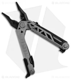 Gerber Center-Drive Multi-Tool W/ Bit Set & Belt Sheath 30-001194 5 Gerber Center-Drive Multi-Tool W/ Bit Set & Belt Sheath 30-001194 -Benchmade Store Gerber Center Drive Multi Tool Black Belt Sheath 30 001193 BHQ 67412 jr closed