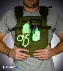 Leatherman Raptor Multi-Tool Scissors Glow/Purple Limited Edition -Benchmade Store Leatherman Raptor Multi Tool Scissors Glow Purple Limited Edition BHQ 115026 kp vest web